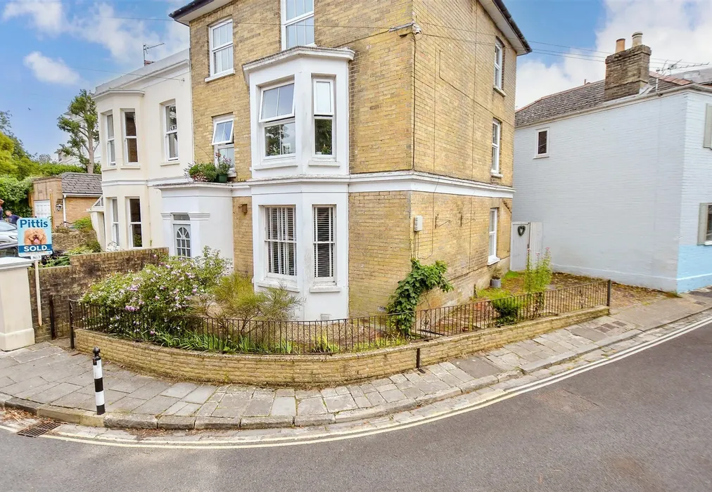External (Web) - Buckingham Road, Ryde, Isle of Wight - Wards of Kent