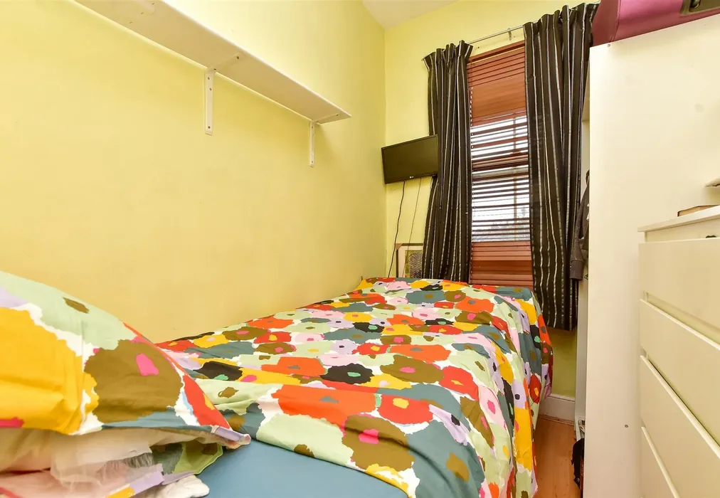 Bedroom 2 - Princess Road, Croydon, Surrey - Wards of Kent