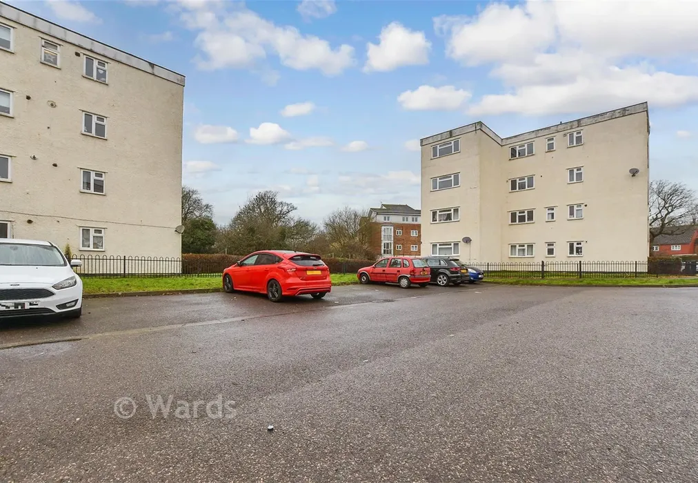 Driveway/Parking - Hamble Road, Tonbridge, Kent - Wards of Kent