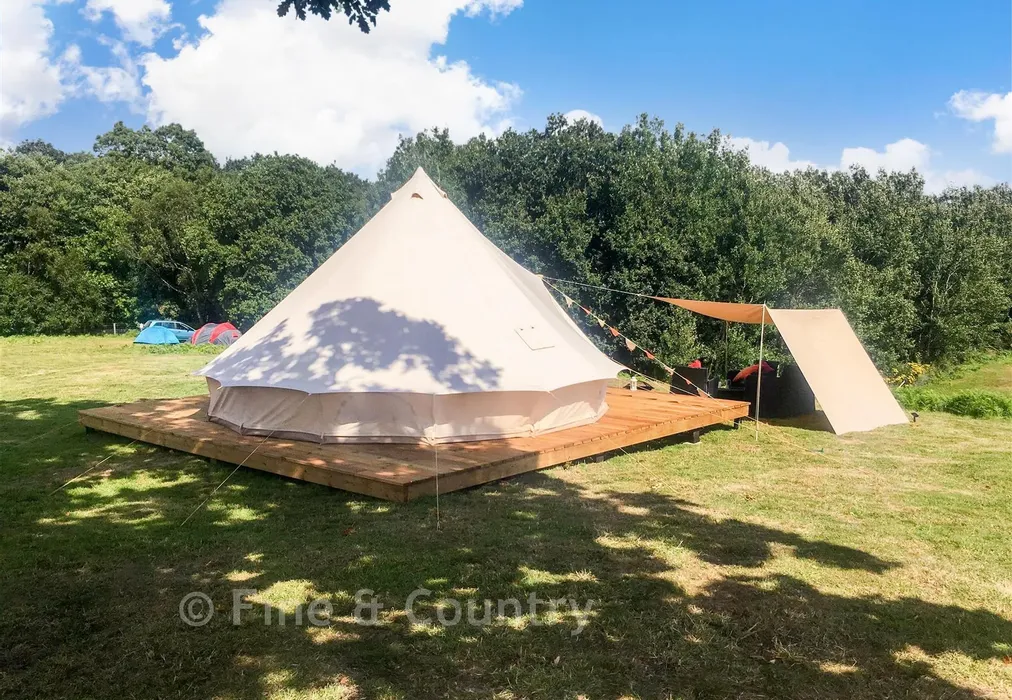 Lifestyle Camping - Panel Lane, Pett, Hastings, East Sussex - Wards of Kent