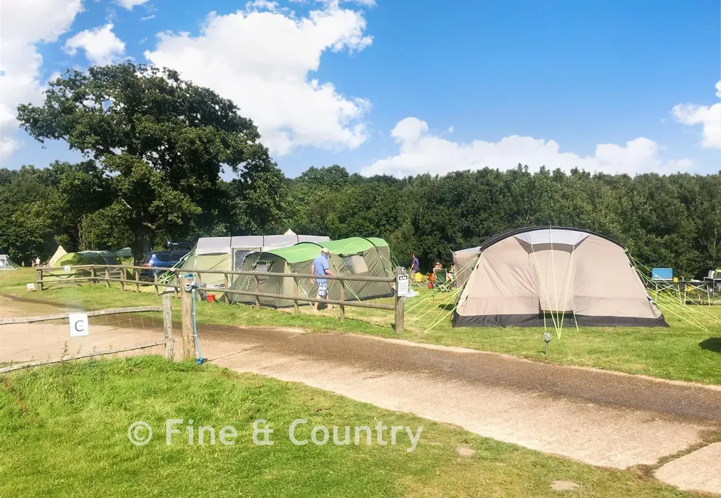 Lifestyle Camping - Panel Lane, Pett, Hastings, East Sussex - Wards of Kent