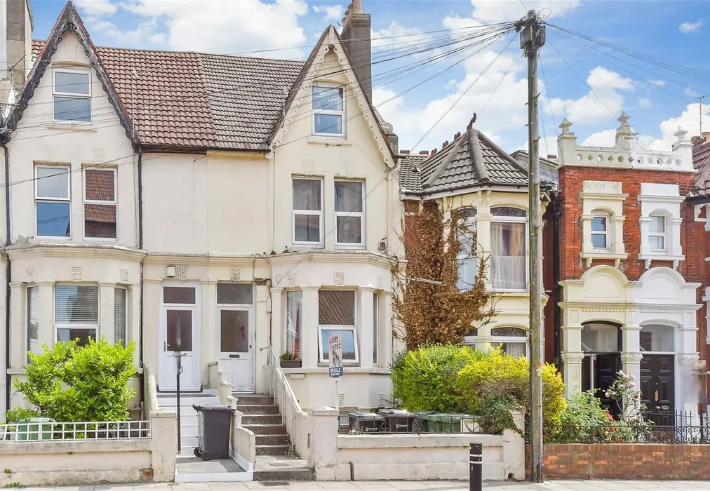 Front (Web) - Waverley Road, Southsea, Hampshire - Wards of Kent