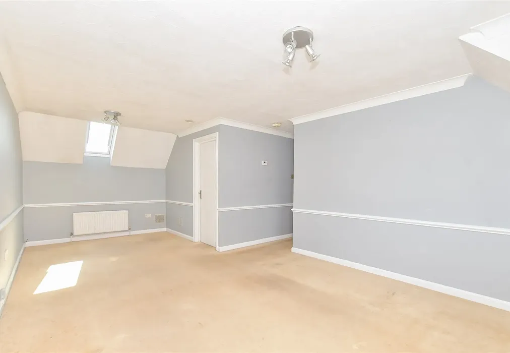 Lounge/Diner - Church Street, Littlehampton, West Sussex - Wards of Kent