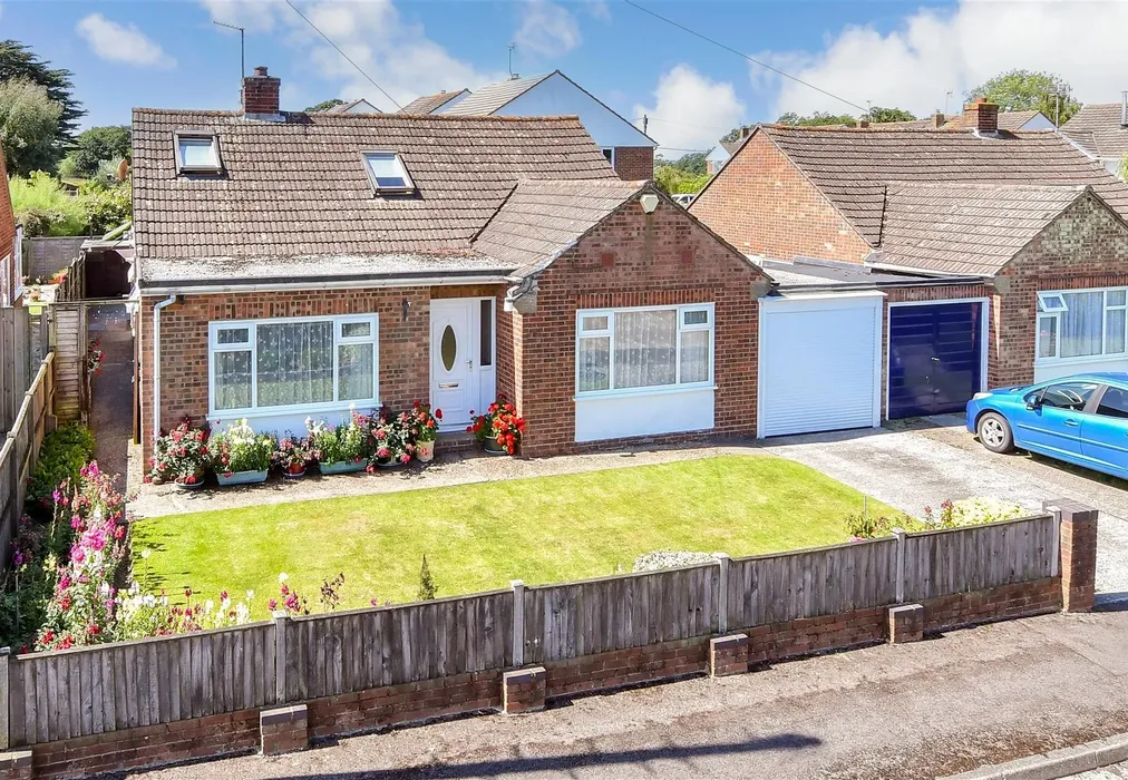 Front (Web) - Coombelands, Wittersham, Tenterden, Kent - Wards of Kent