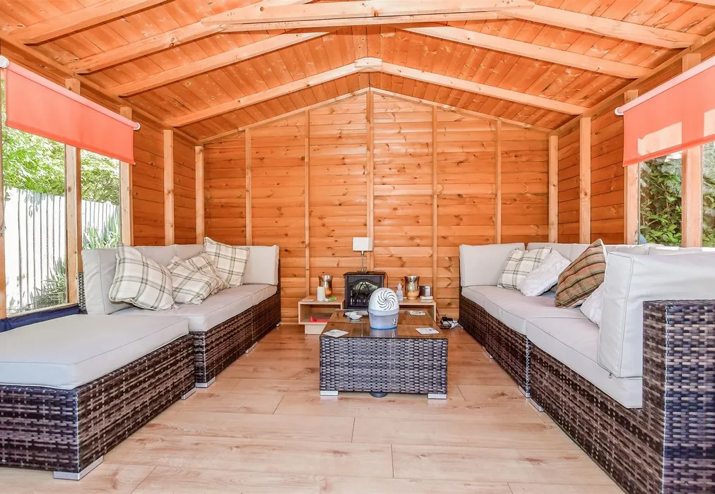 Workshop/Outbuildings - Oasthouse Field, Ivychurch, Romney Marsh, Kent - Wards of Kent
