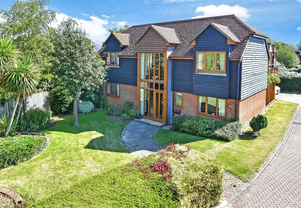 Front Web - Oasthouse Field, Ivychurch, Romney Marsh, Kent - Wards of Kent