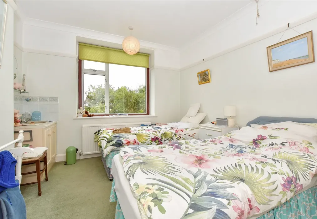 Bedroom 2 - London Road, Ramsgate, Kent - Wards of Kent