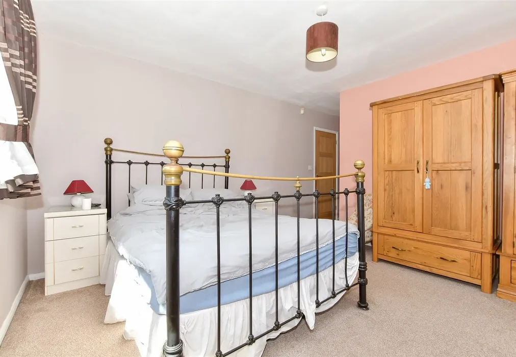 Bedroom 1 - Blythe Road, Maidstone, Kent - Wards of Kent