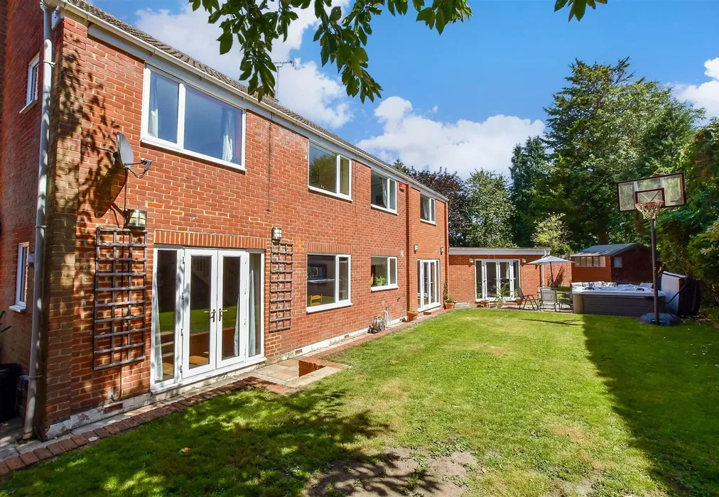 Rear Garden - Blythe Road, Maidstone, Kent - Wards of Kent