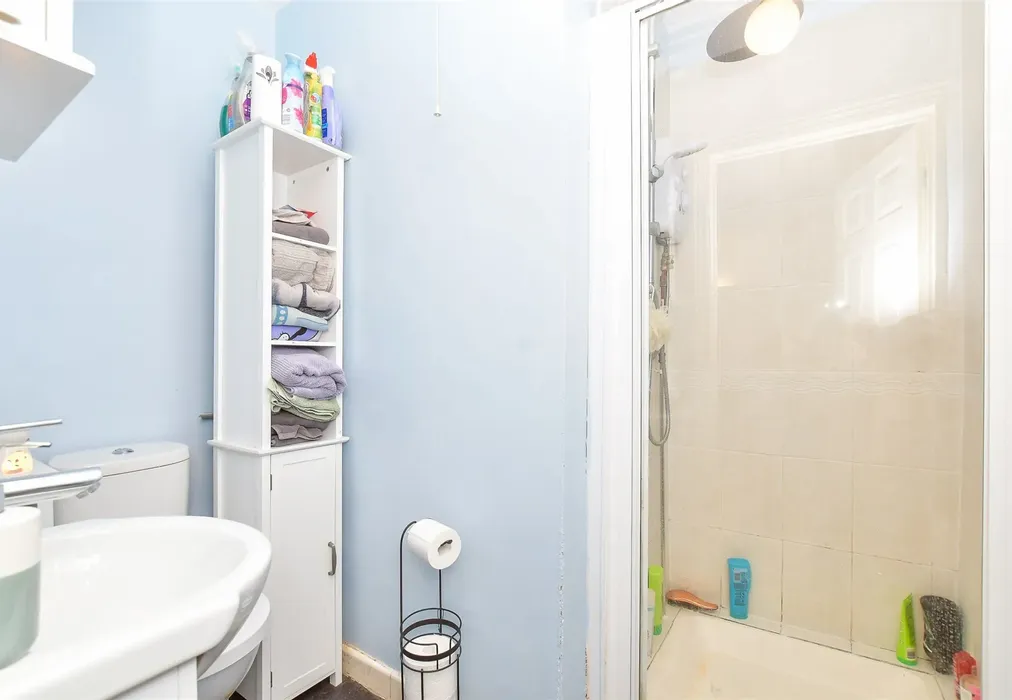En-Suite Shower Room - Stubbington Avenue, Portsmouth, Hampshire - Wards of Kent
