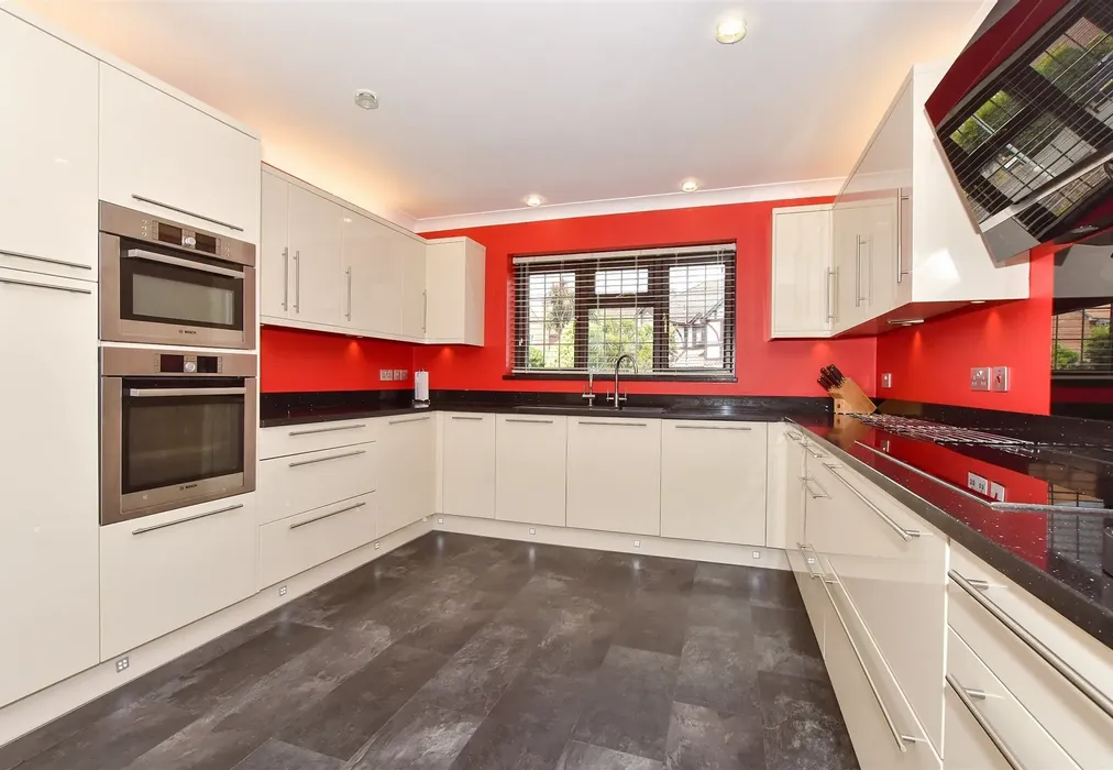 Kitchen/ Breakfast Room - The Maltings, Walmer, Deal, Kent - Wards of Kent