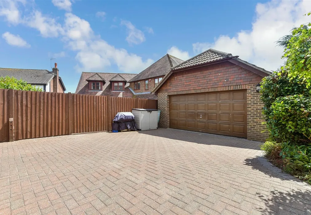 Garage - The Maltings, Walmer, Deal, Kent - Wards of Kent