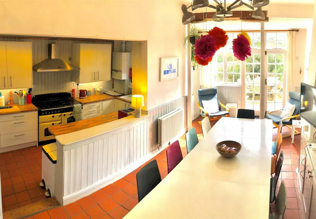 Kitchen Diner - Union Road, Cowes, Isle of Wight - Wards of Kent