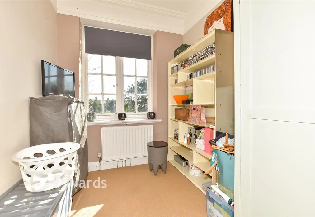 Bedroom 2 - North Road Bay, Sandwich Bay, Sandwich, Kent - Wards of Kent