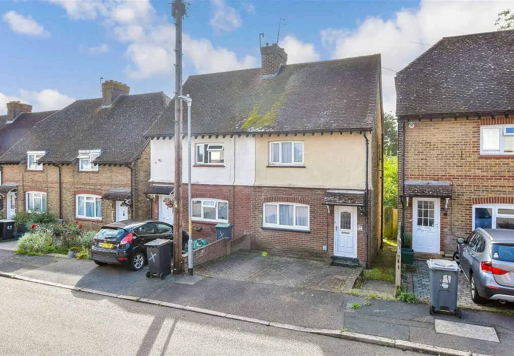 Front - Brochure - Somerhill Road, Tonbridge, Kent - Wards of Kent