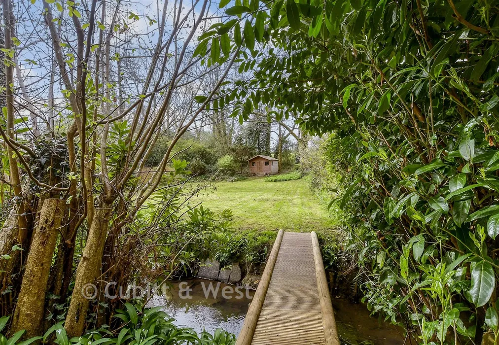 Rear Garden - Southlands, East Grinstead, West Sussex - Wards of Kent
