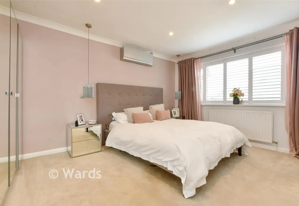 Bedroom 1 - Chilham Road, Maidstone, Kent - Wards of Kent
