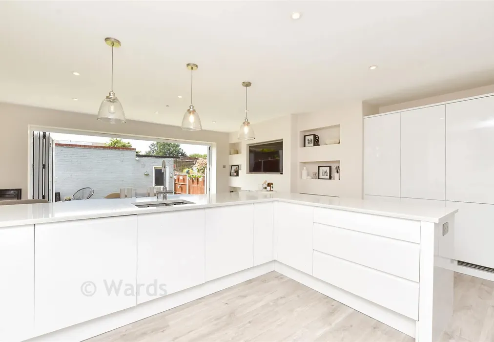 Kitchen - Chilham Road, Maidstone, Kent - Wards of Kent