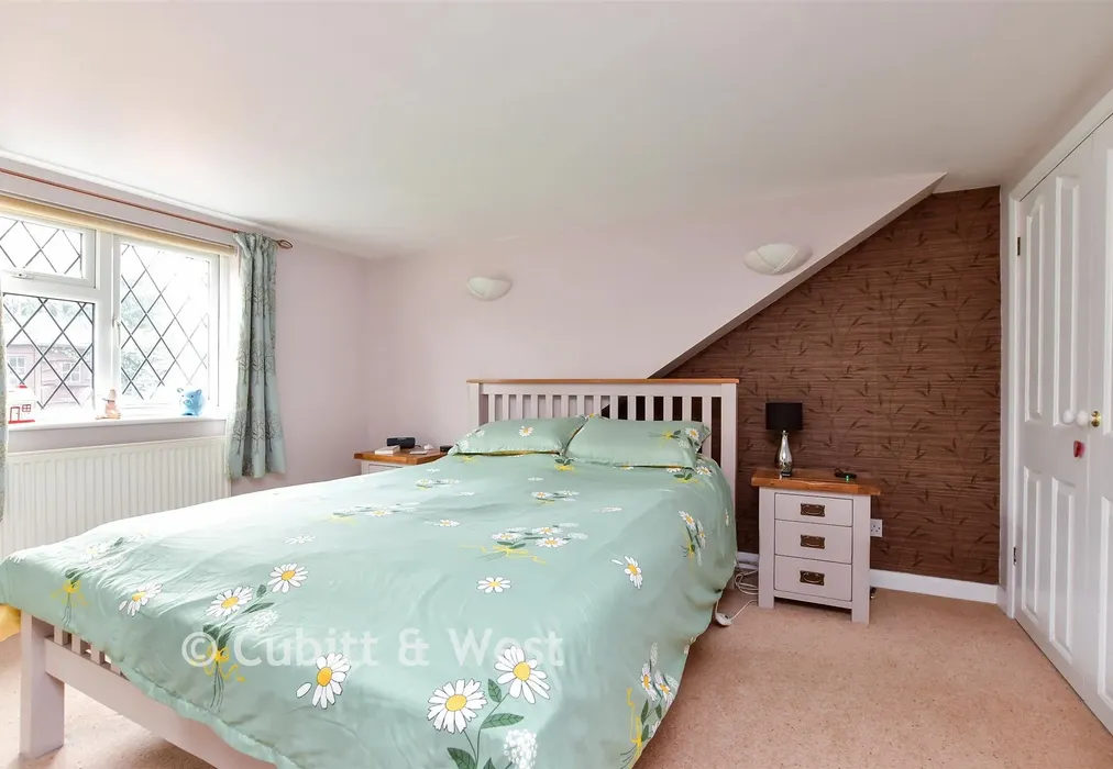 Bedroom 1 - Falmer Gardens, Woodingdean, Brighton, East Sussex - Wards of Kent