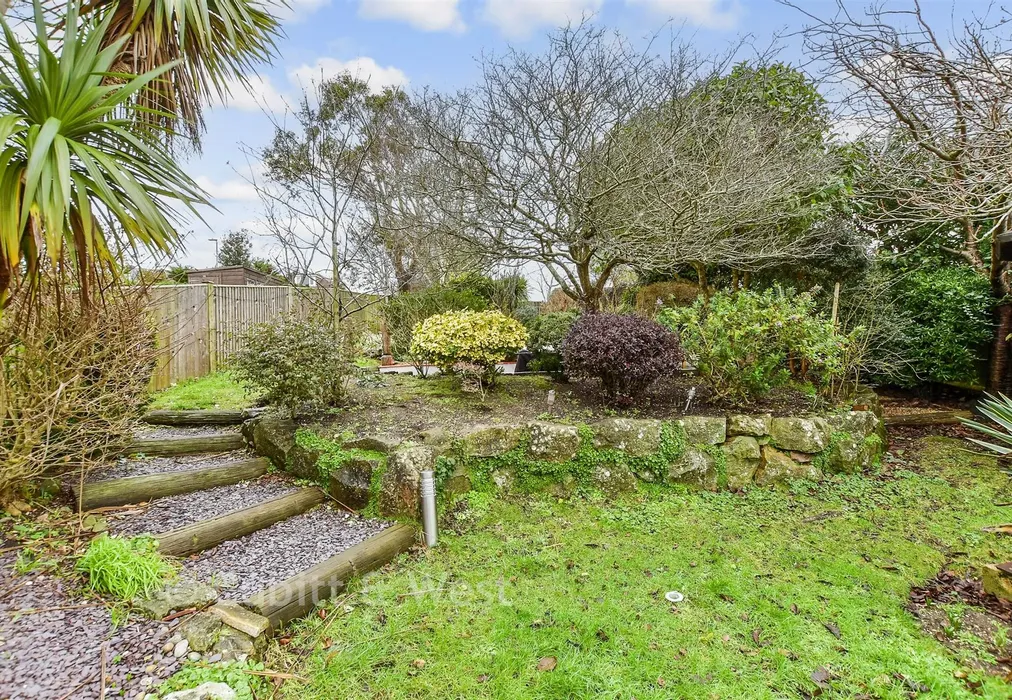 Rear Garden - Falmer Gardens, Woodingdean, Brighton, East Sussex - Wards of Kent