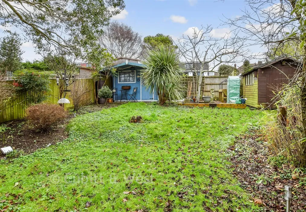 Rear Garden - Falmer Gardens, Woodingdean, Brighton, East Sussex - Wards of Kent