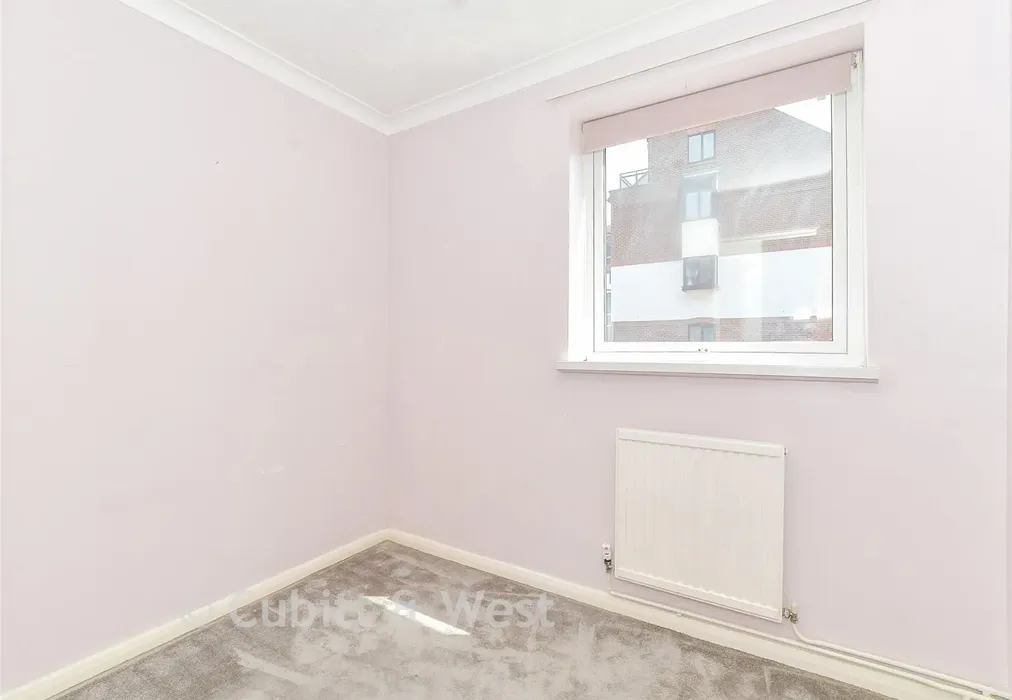 Bedroom 2 - Horse Sands Close, Southsea, Hampshire - Wards of Kent