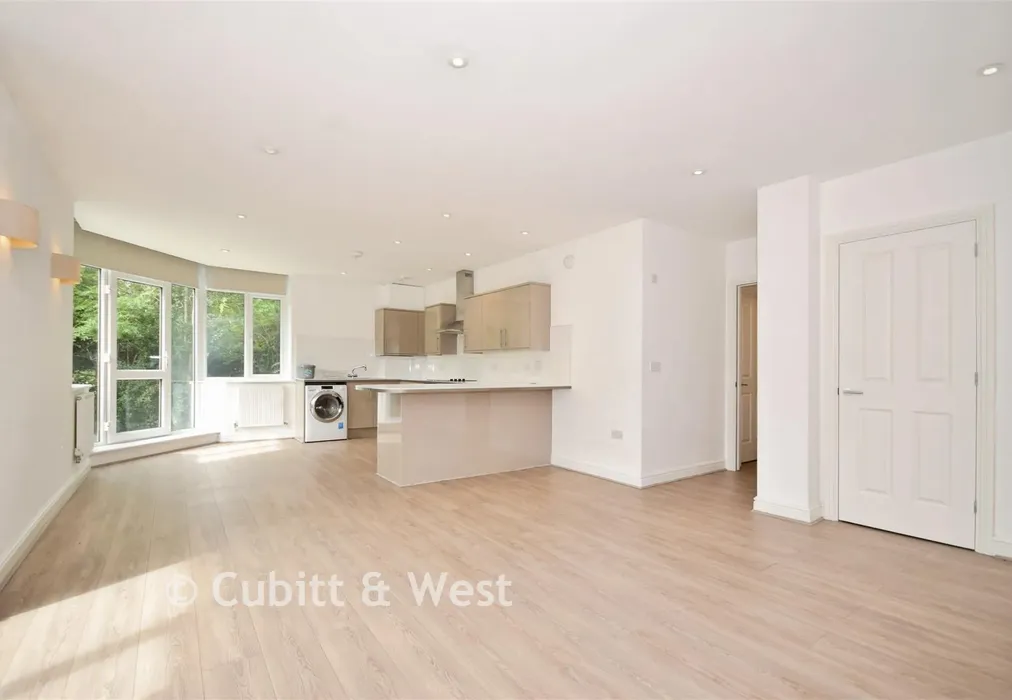 Kitchen/Diner - Wood Street, East Grinstead, West Sussex - Wards of Kent