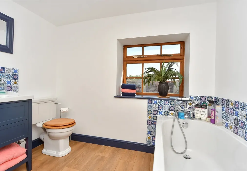Bathroom - Ham Green, Upchurch, Sittingbourne, Kent - Wards of Kent