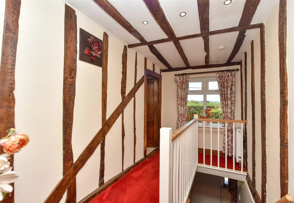 Landing - Ham Green, Upchurch, Sittingbourne, Kent - Wards of Kent