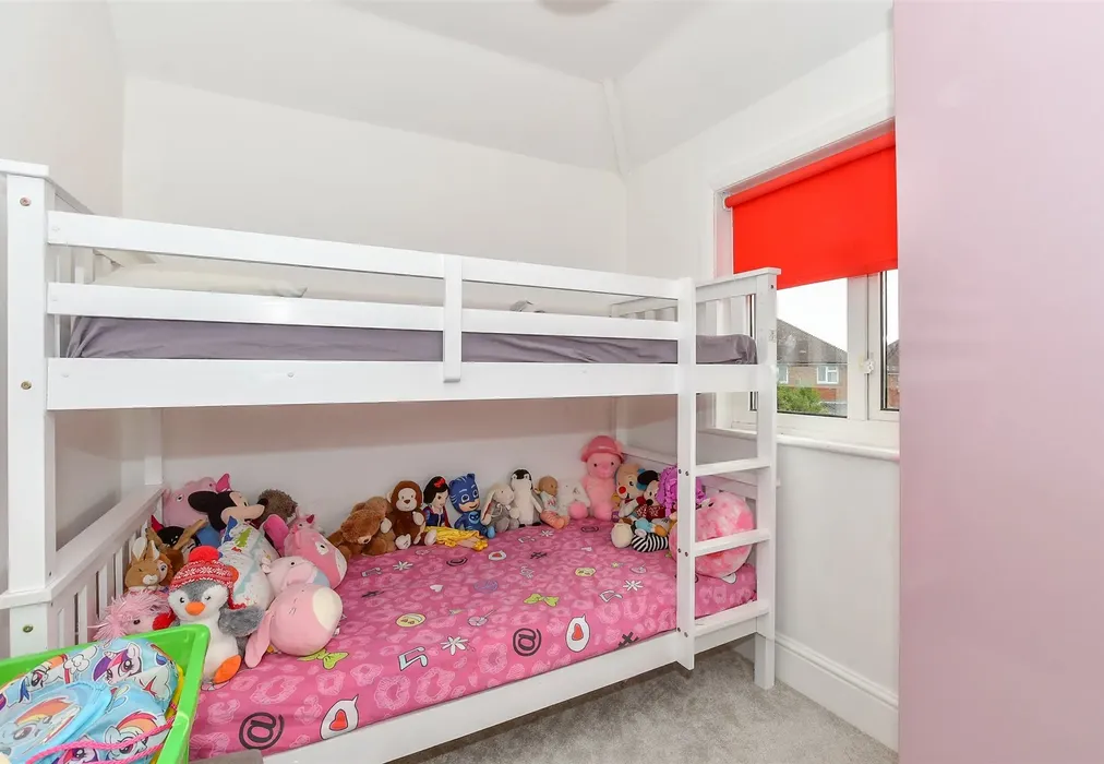 Bedroom 3 - The Chase, Tonbridge, Kent - Wards of Kent