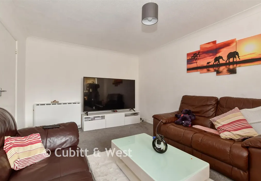 Lounge - High Street, Bognor Regis, West Sussex - Wards of Kent