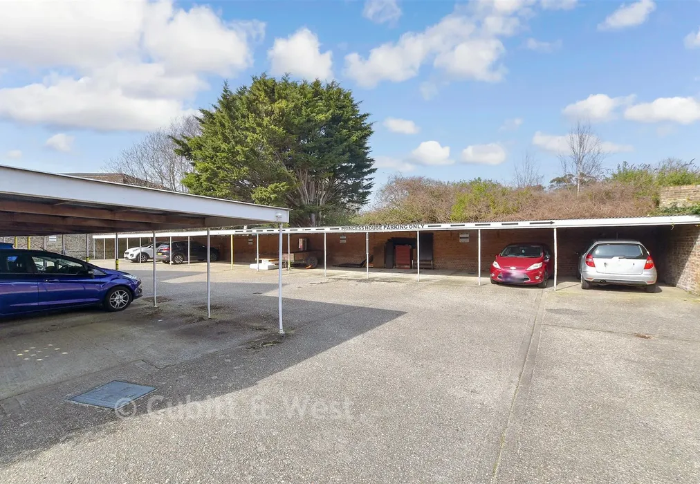 Driveway/Parking - High Street, Bognor Regis, West Sussex - Wards of Kent
