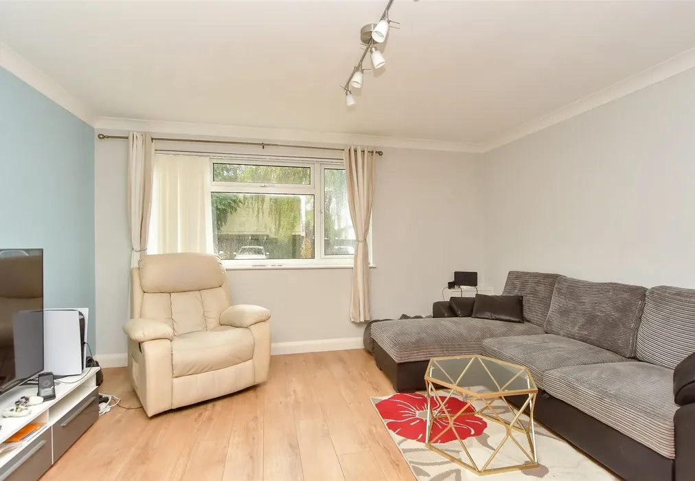 Lounge - Abbey Fields, Faversham, Kent - Wards of Kent