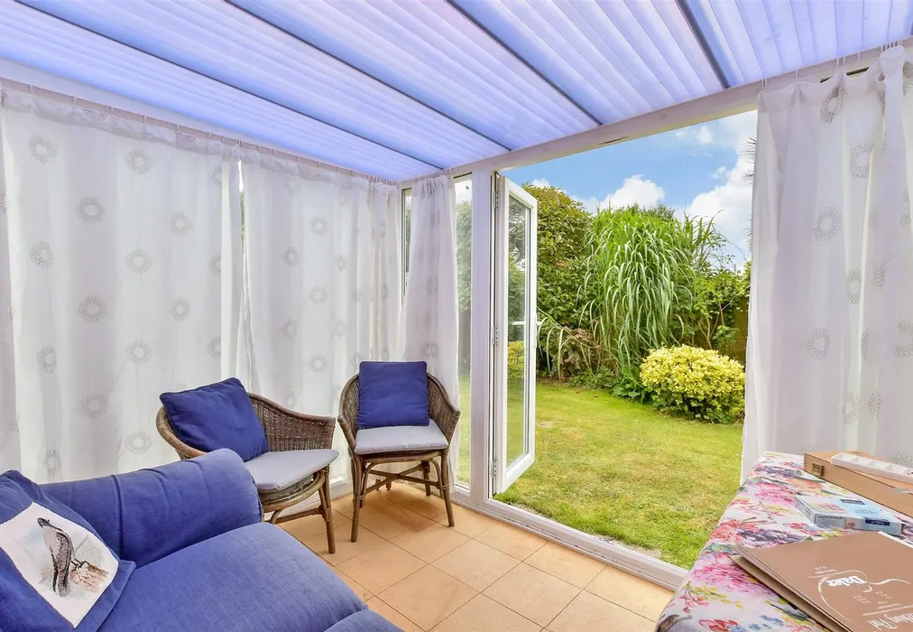 External Feature - Grand Avenue, Worthing, West Sussex - Wards of Kent