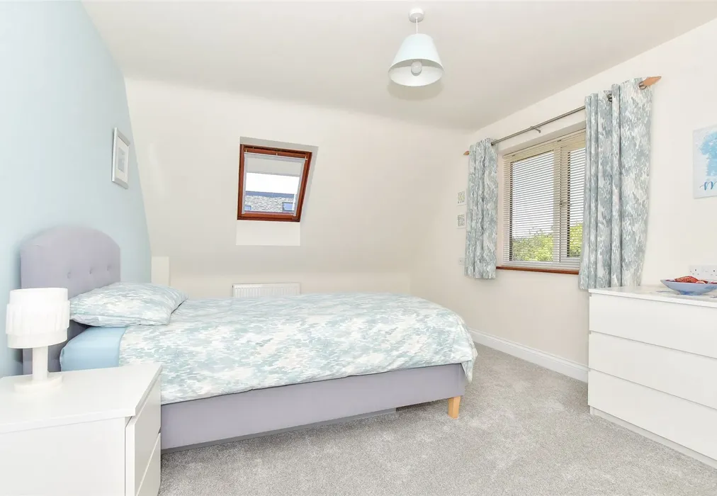 Bedroom 4 - Beacon Lane, Woodnesborough, Sandwich, Kent - Wards of Kent