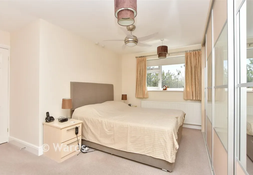 Bedroom 1 - Robin Hood Lane, Walderslade, Chatham, Kent - Wards of Kent