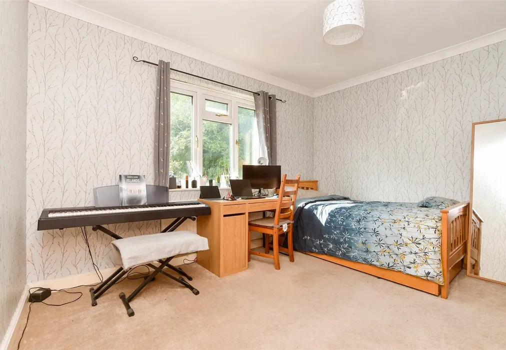 Bedroom 1 - Alberta Avenue, Sutton, Surrey - Wards of Kent