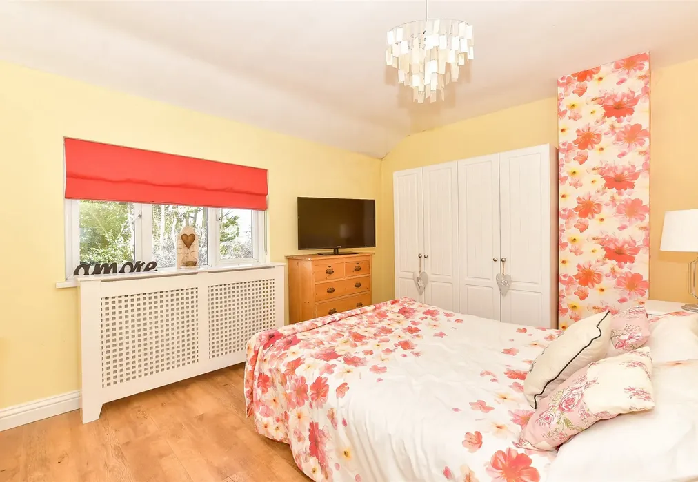 Bedroom 2 - Orgarswick Avenue, Dymchurch, Kent - Wards of Kent