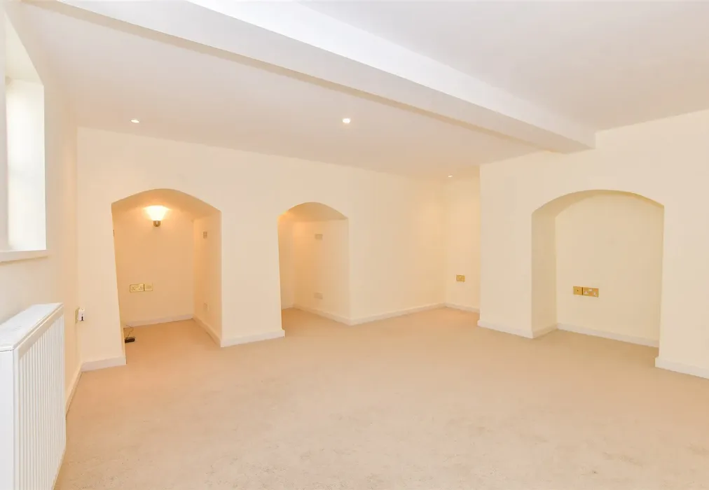 Basement - Cherry Lane, Great Mongeham, Deal, Kent - Wards of Kent