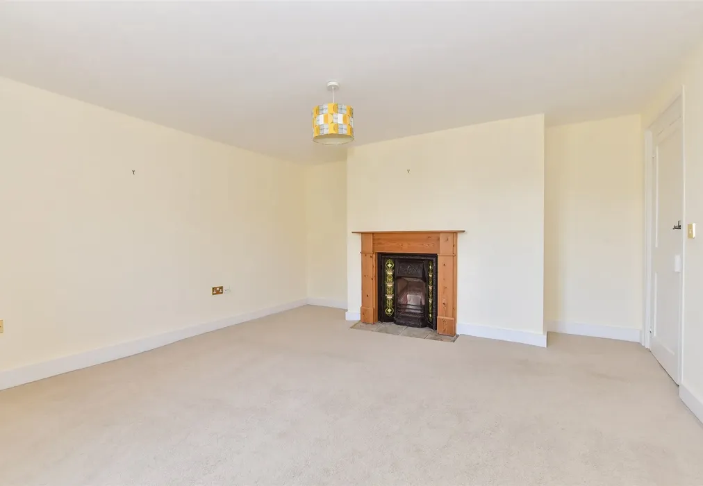 Bedroom 2 - Cherry Lane, Great Mongeham, Deal, Kent - Wards of Kent