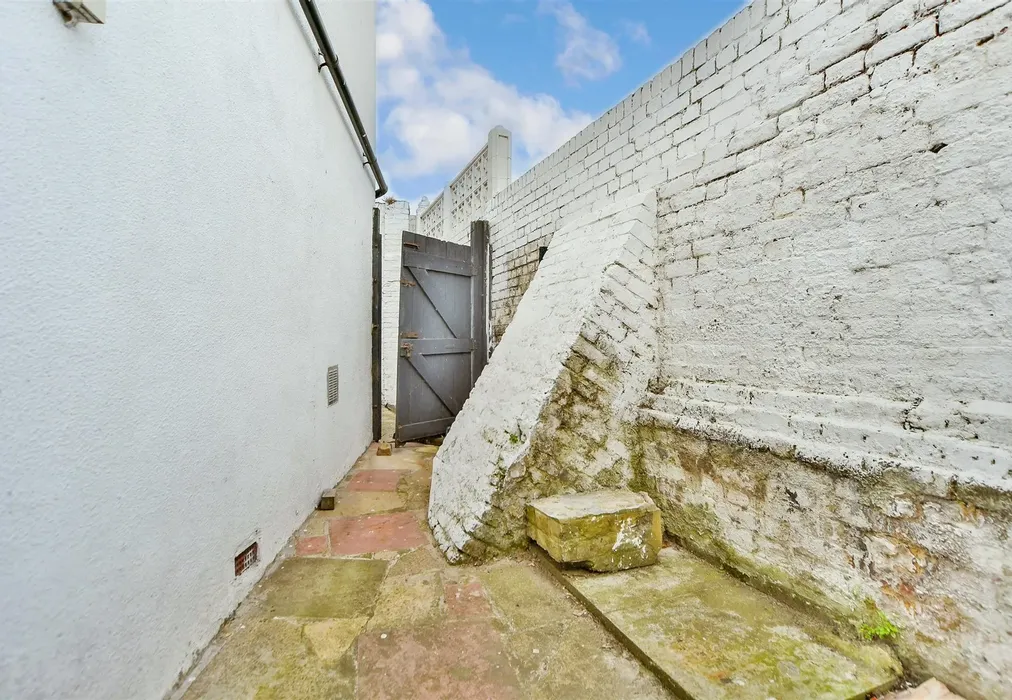 Rear Garden - Marine Parade, Sheerness, Kent - Wards of Kent