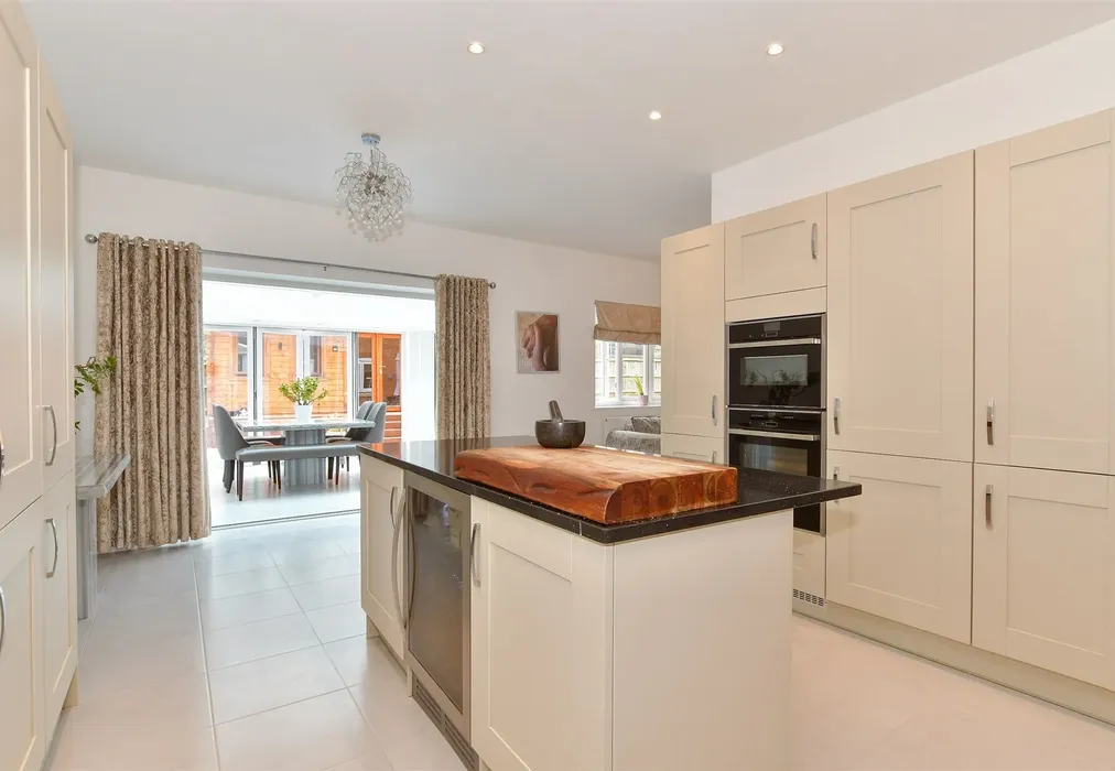 Kitchen - Parker Avenue, Eastchurch, Sheerness, Kent - Wards of Kent