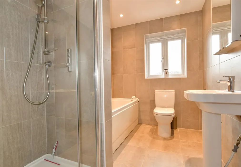 Bathroom - Parker Avenue, Eastchurch, Sheerness, Kent - Wards of Kent
