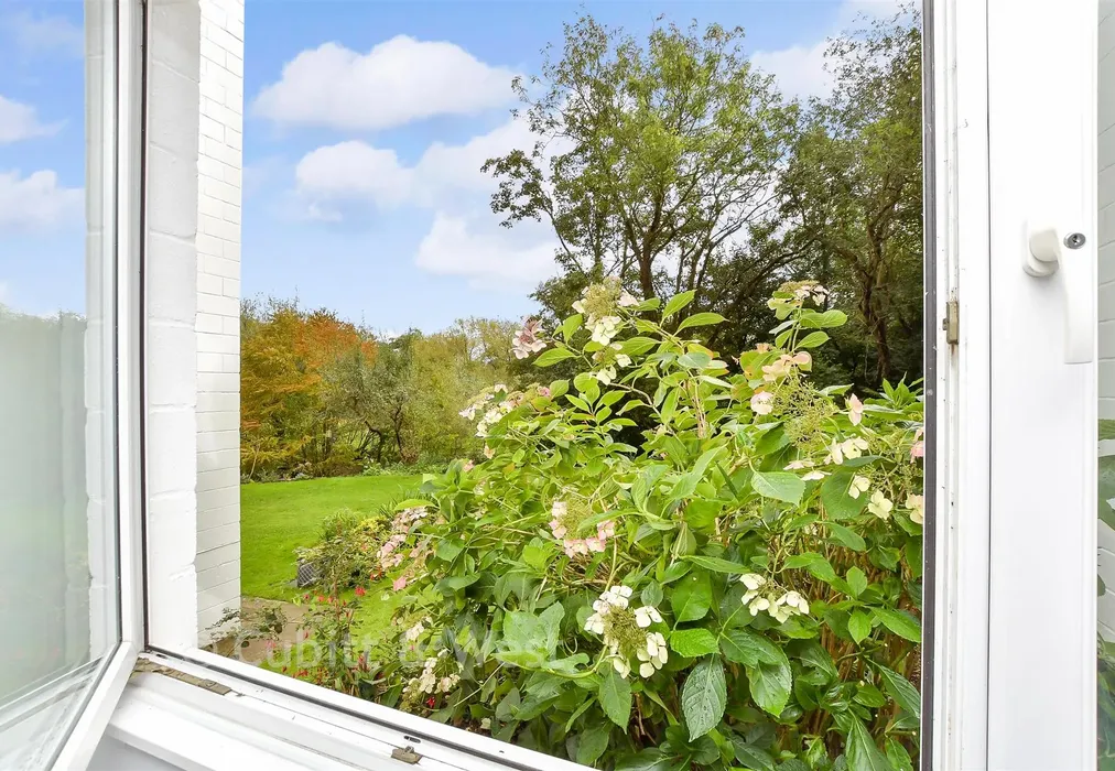 External Lifestyle Photograph - Riverside, Dorking, Surrey - Wards of Kent