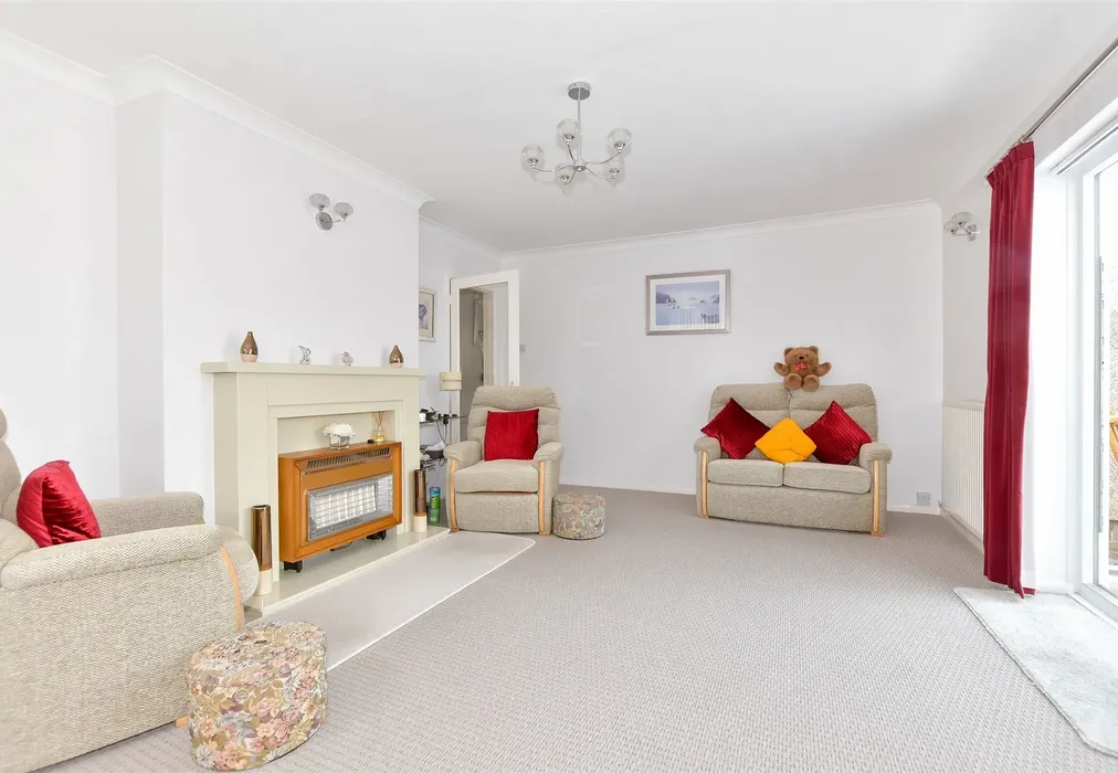 Lounge - Northdown Road, Cliftonville, Margate, Kent - Wards of Kent