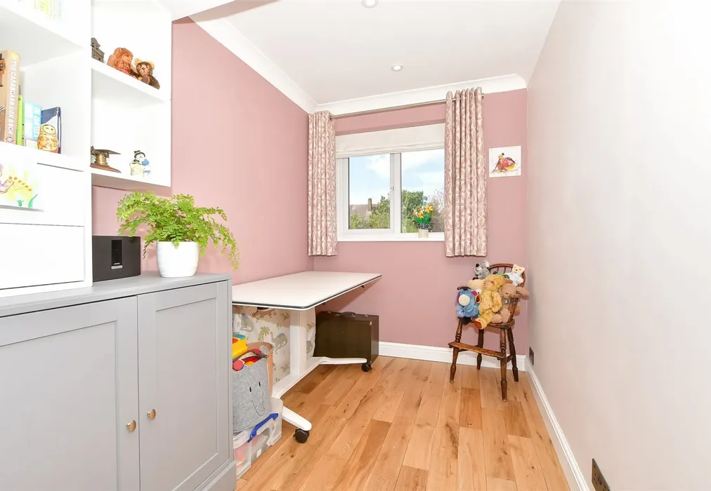 Bedroom 3 - Holborough Road, Snodland, Kent - Wards of Kent