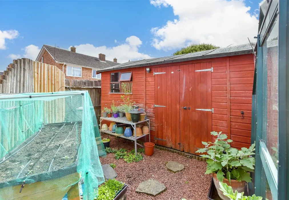 External Feature - Holborough Road, Snodland, Kent - Wards of Kent