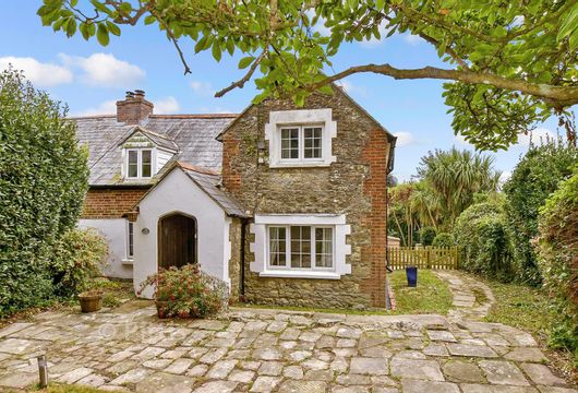 Newnham Road, Binstead, Isle of Wight - Wards of Kent