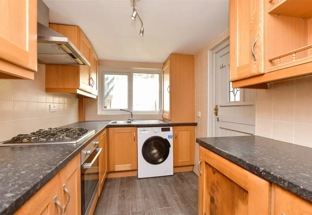 Kitchen - Godstone Road, Purley, Surrey - Wards of Kent
