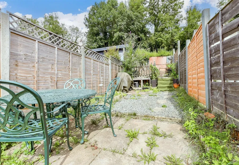 Patio / Decking - Godstone Road, Purley, Surrey - Wards of Kent